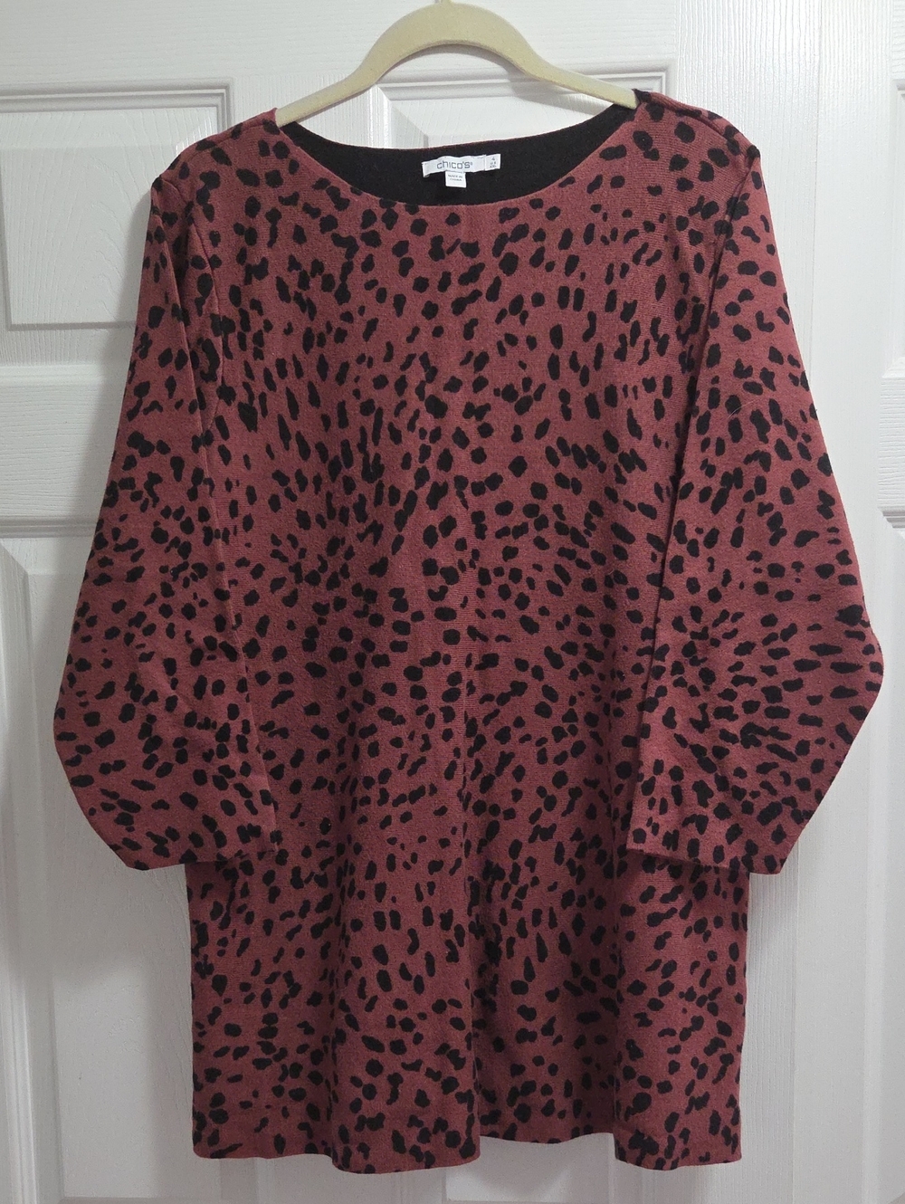 Chico's Dusty Rose & Black Animal Print Long Sleeve Sweater Tunic